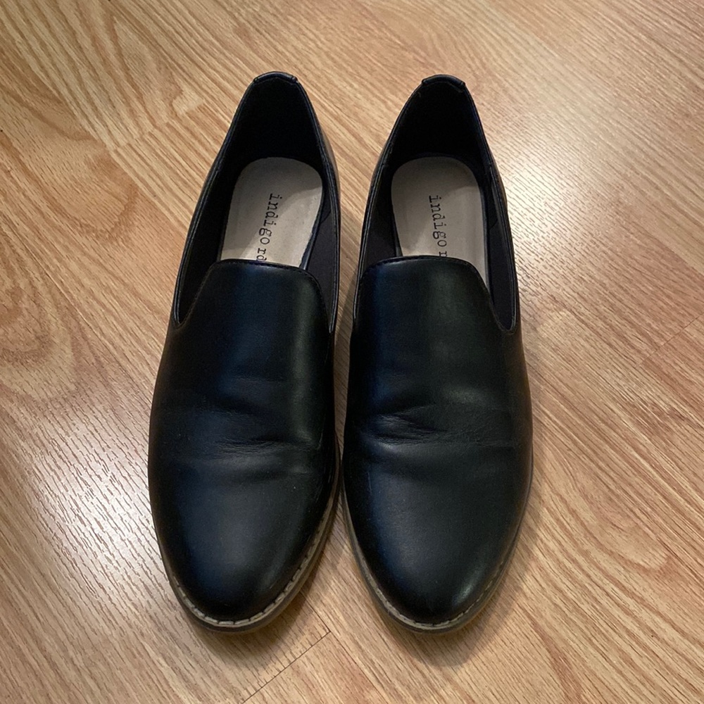 Indigo Rd. Black Loafers